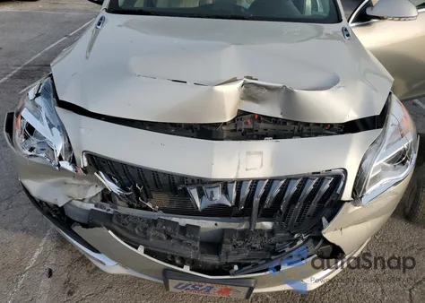 2015 Buick Regal z USA, uszkodzony, nr VIN 2G4GK5EXXF9292973